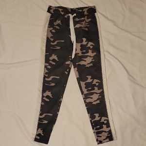 Women's Camouflage Joggers